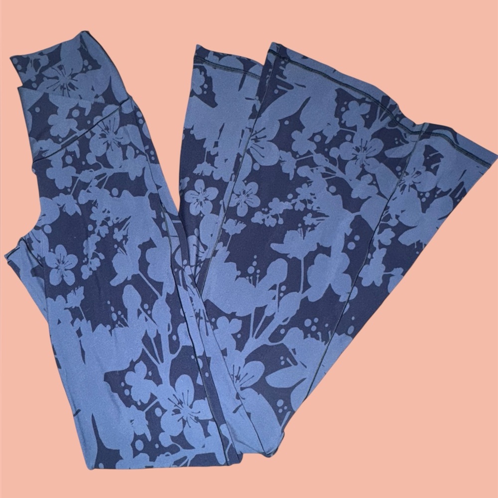 Aerie offline crossover super flare floral leggings